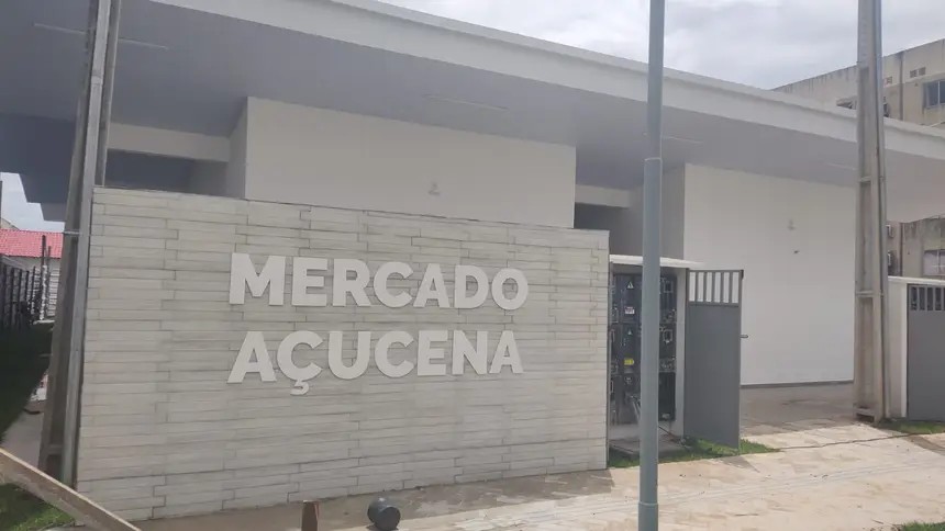 Governo do Amapá entrega boxes do Mercado Popular no Jardim Açucena