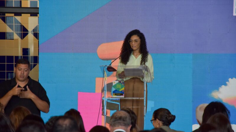 Inovação Sustentável: Amapaense Recebe Prêmio Jovem Cientista por Projeto de Energia Solar