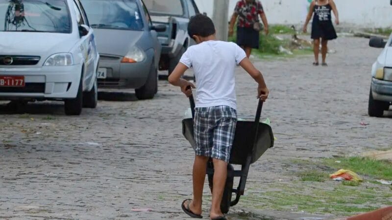 Acre se destaca com menor registro de afastamento por trabalho infantil