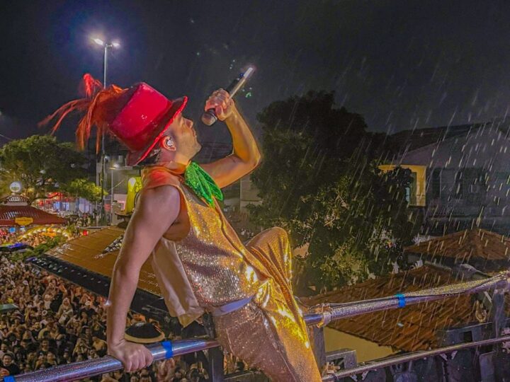 Pedro Sampaio arrasta multidão no Orla Folia em Macapá