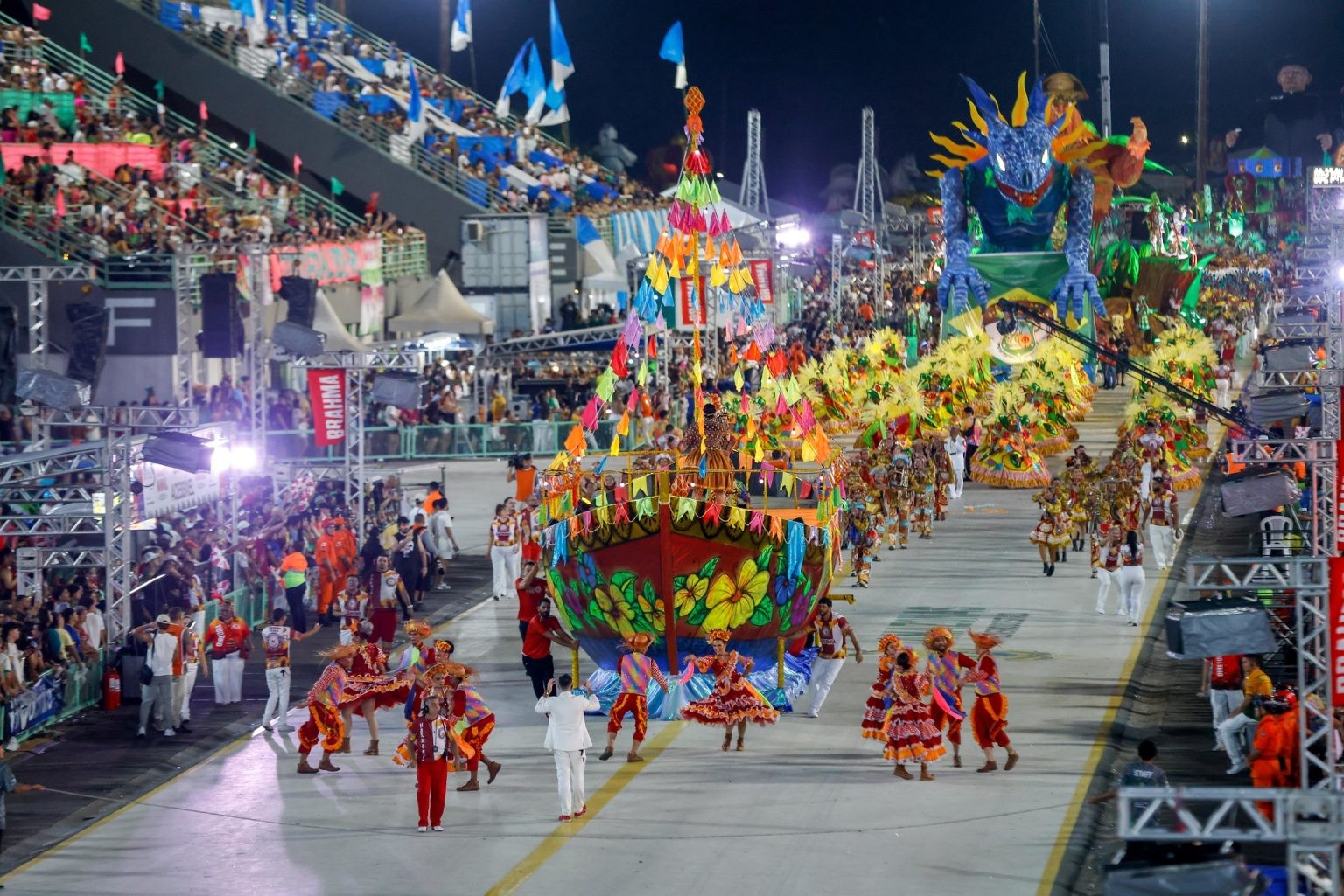 A Grande Família é campeã do Carnaval de Manaus 2026