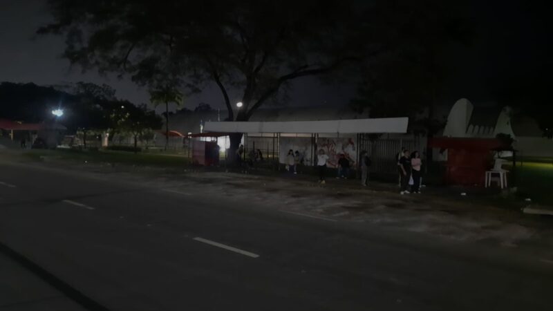 Falta de iluminação aumenta insegurança em ponto de ônibus em Macapá
