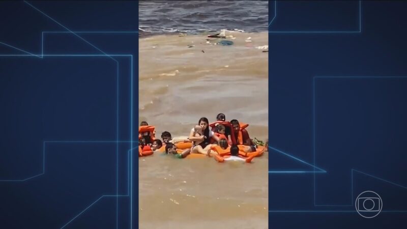 Naufrágio no Rio Negro: buscas por desaparecidos