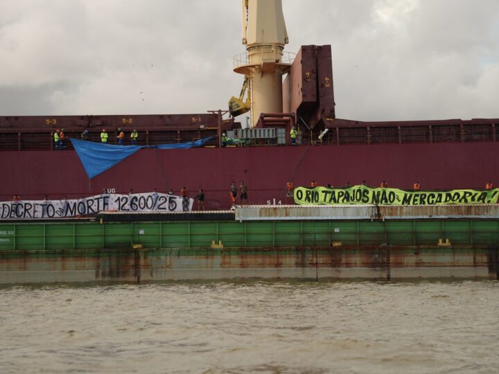 Indígenas invadem terminal portuário da Cargill em Santarém