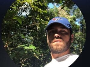 Polícia apreende pistola de uso restrito e maconha no apartamento de empresário preso no