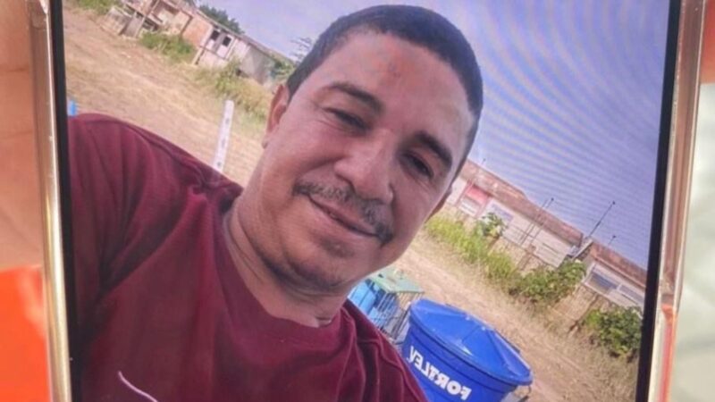 Suspeito de esfaquear ex-mulher se entrega à polícia no Acre