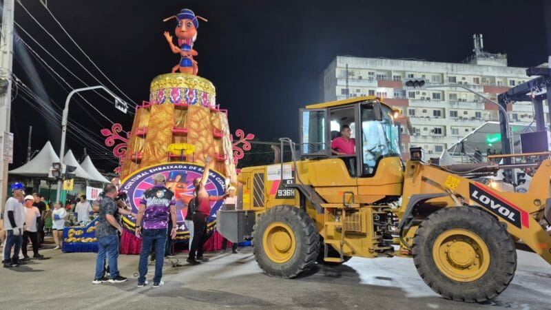 Desfiles do grupo de acesso no Carnaval do Amapá