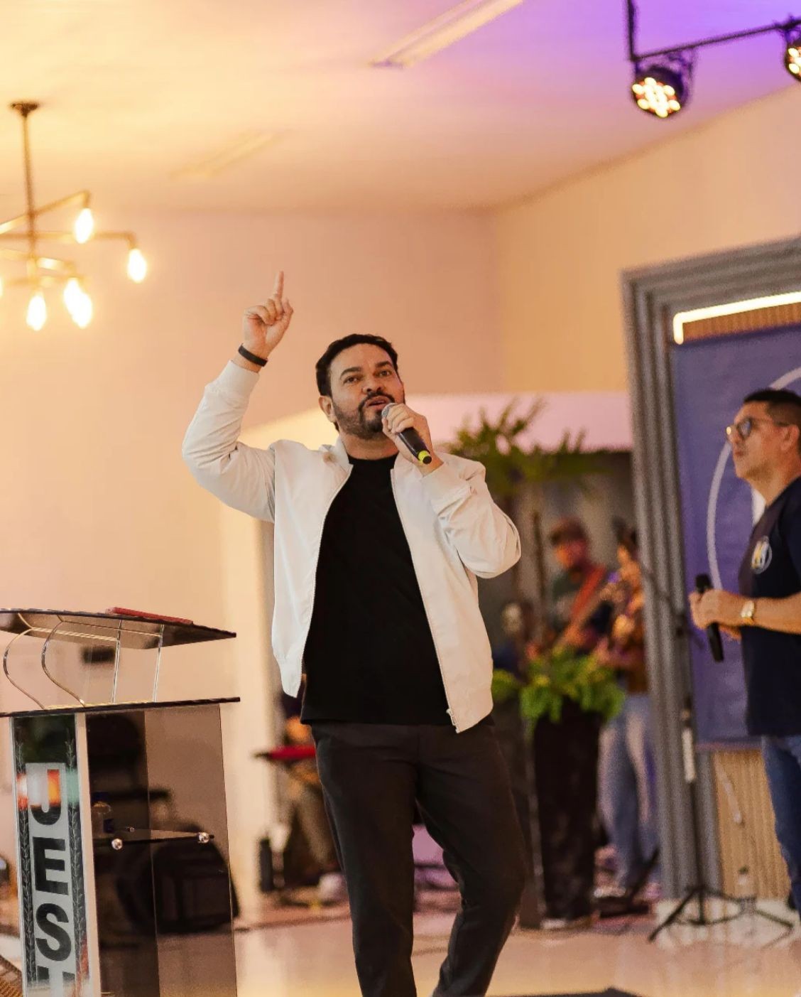 Fernando Grandêz: Músico e religioso encontrado após naufrágio no Amazonas