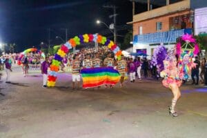 Em Cima da Hora é bicampeã do Carnaval de Maués