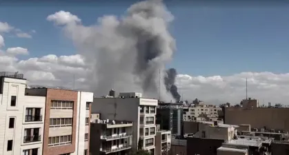 Ataque Aéreo Devasta Assembleia de Especialistas no Irã