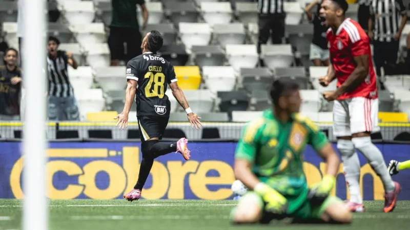 Atlético-MG conquista sua primeira vitória no Brasileiro com grande atuação de Éverson