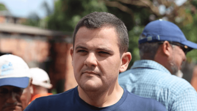 Renato Júnior Assume a Prefeitura de Manaus em Meio a Controvérsias