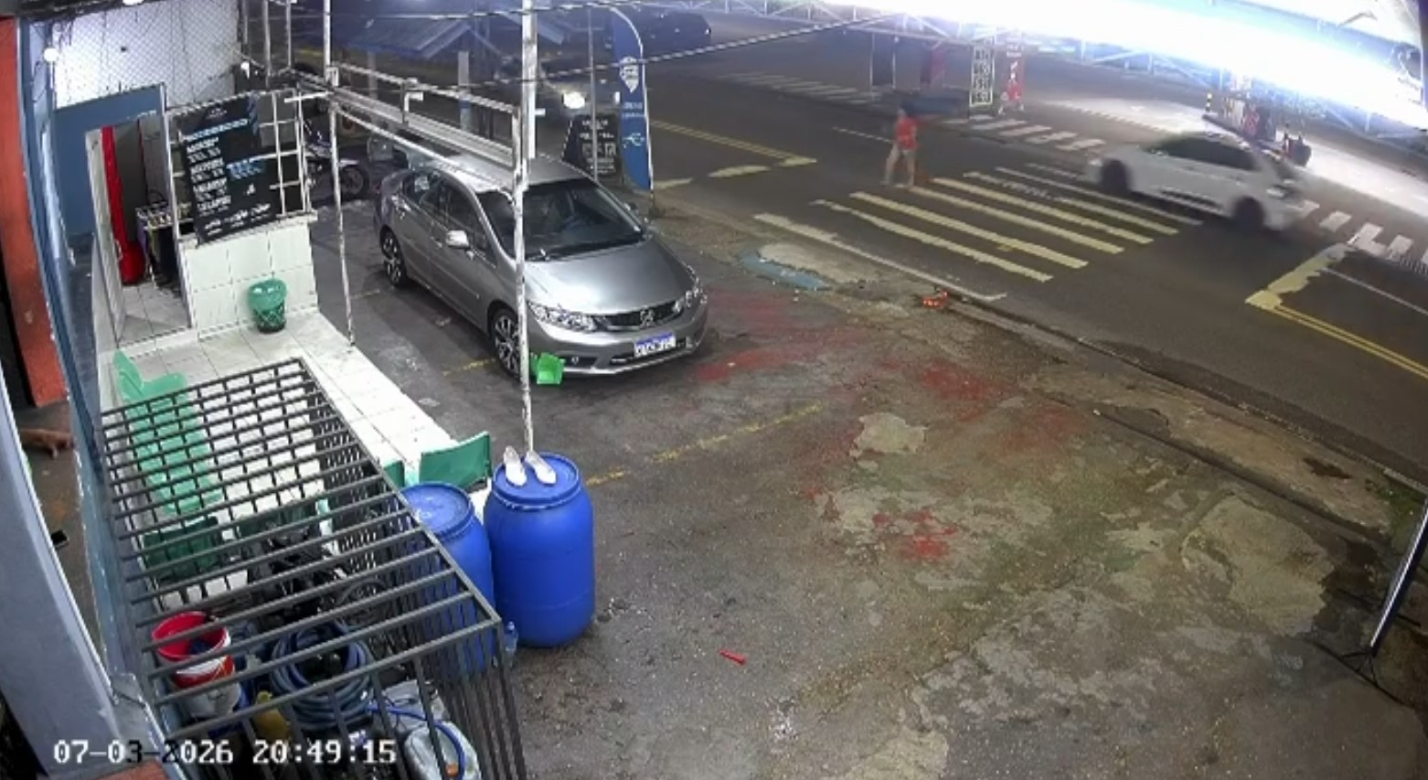 Mulher Atropelada em Faixa de Pedestres em Manaus: Motorista Foge Sem Prestar Socorro