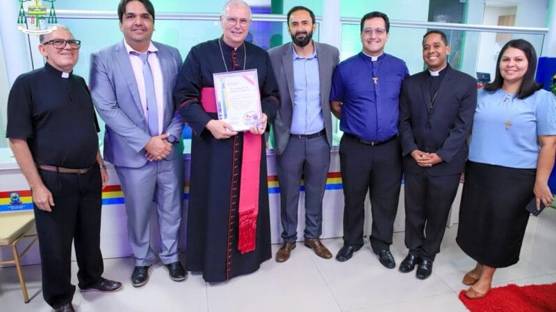 Câmara de Oriximiná Homenageia Dom Bernardo Johannes com Título de Cidadão Oriximinaense