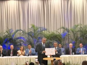 Mecias de Jesus assume cargo no TCE-RR após 33 anos de vida política