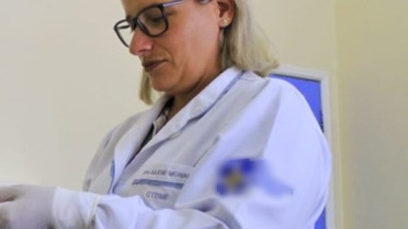 Dentista é processada por receber quase R$ 800 mil enquanto cursava medicina