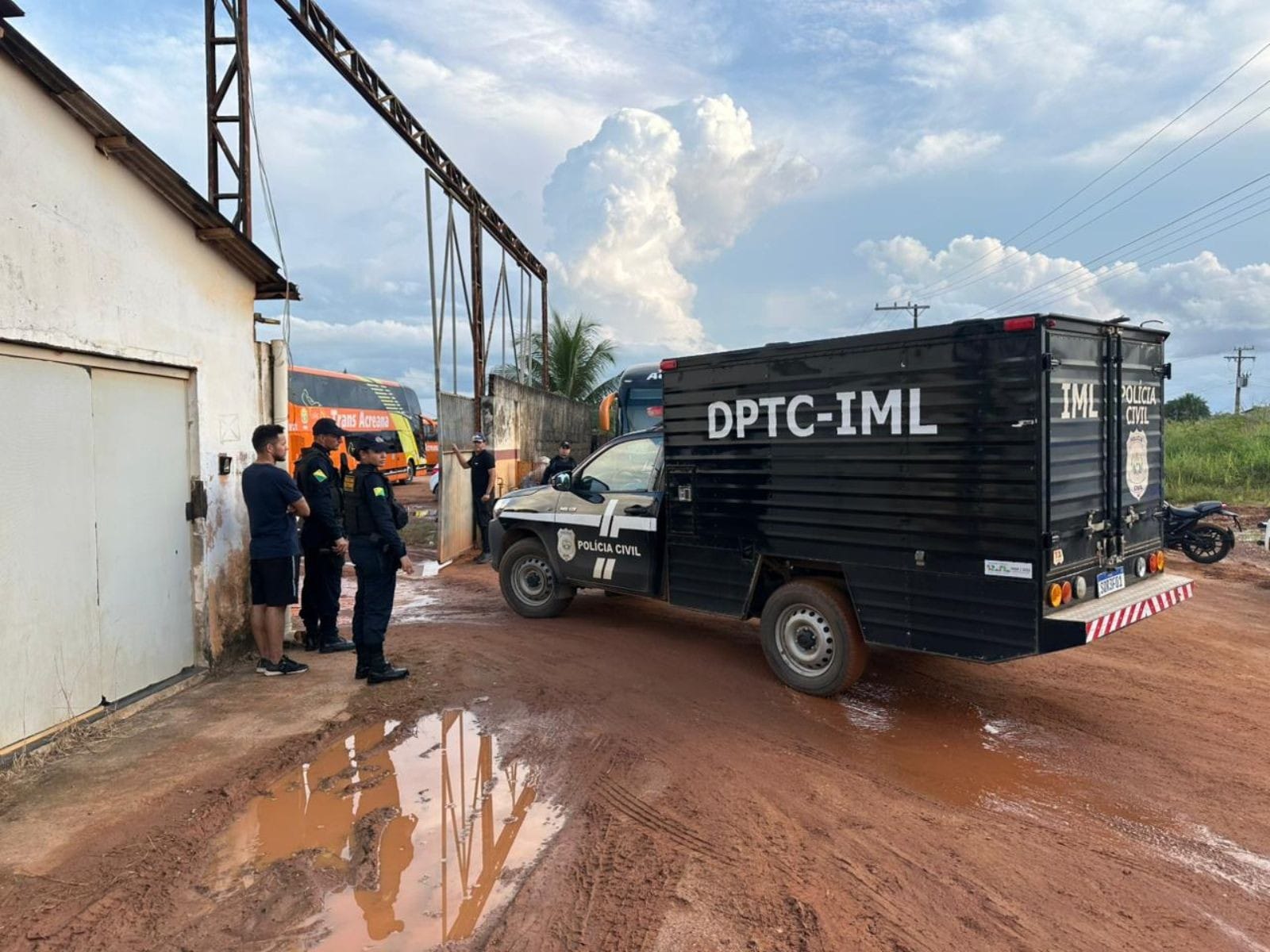 Explosão de Pneu em Garagem de Transporte Causa Morte de Borracheiro no Acre