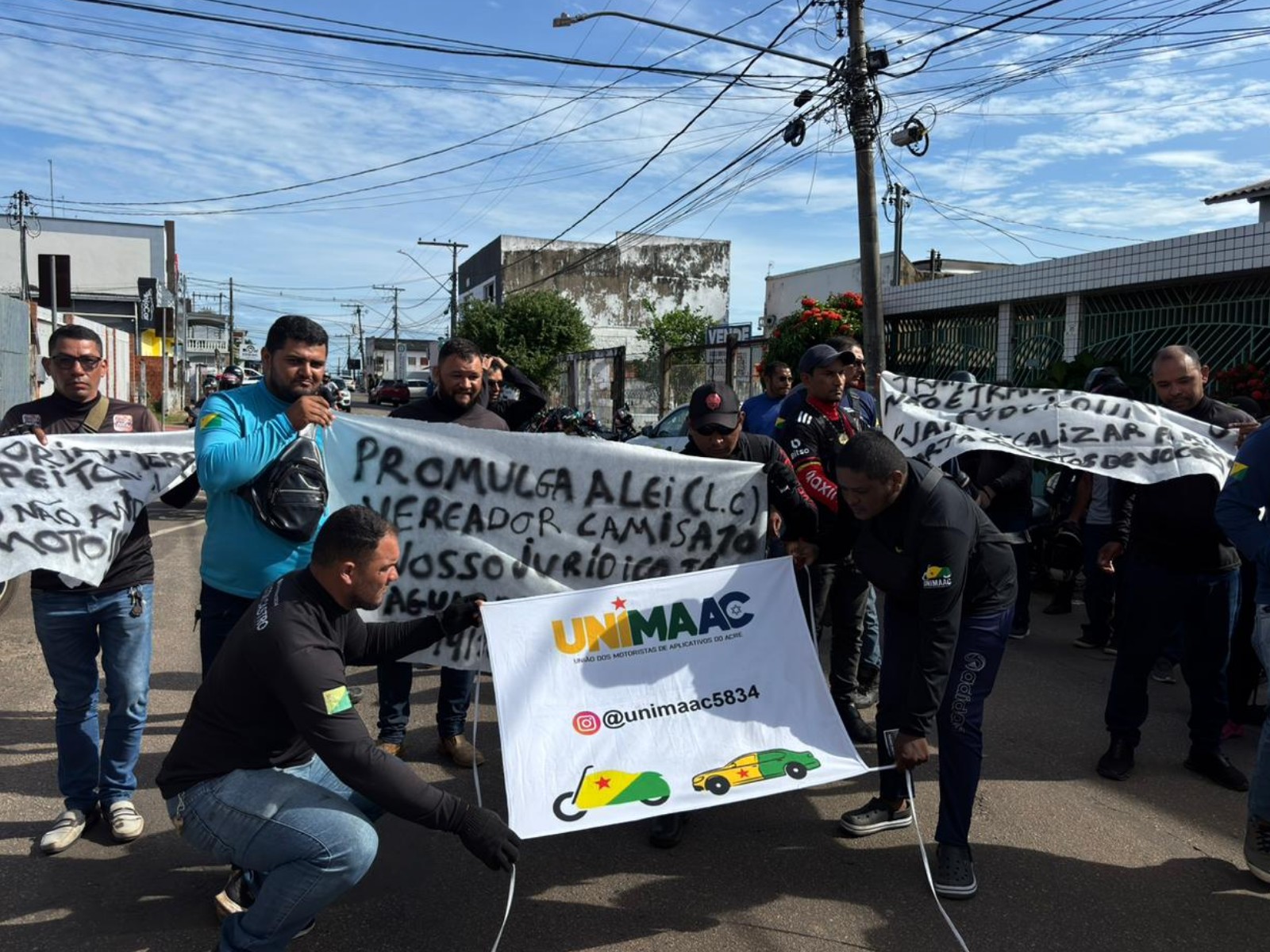 Motociclistas de Aplicativo Realizam Protesto Contra Regulamentação em Rio Branco