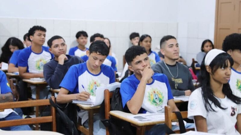 Benefício Financeiro para Estudantes do Acre Facilita Compra de Material Escolar