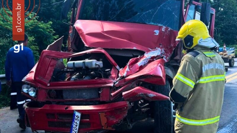 Acidente na BR-364 no Acre Deixa Dois Feridos