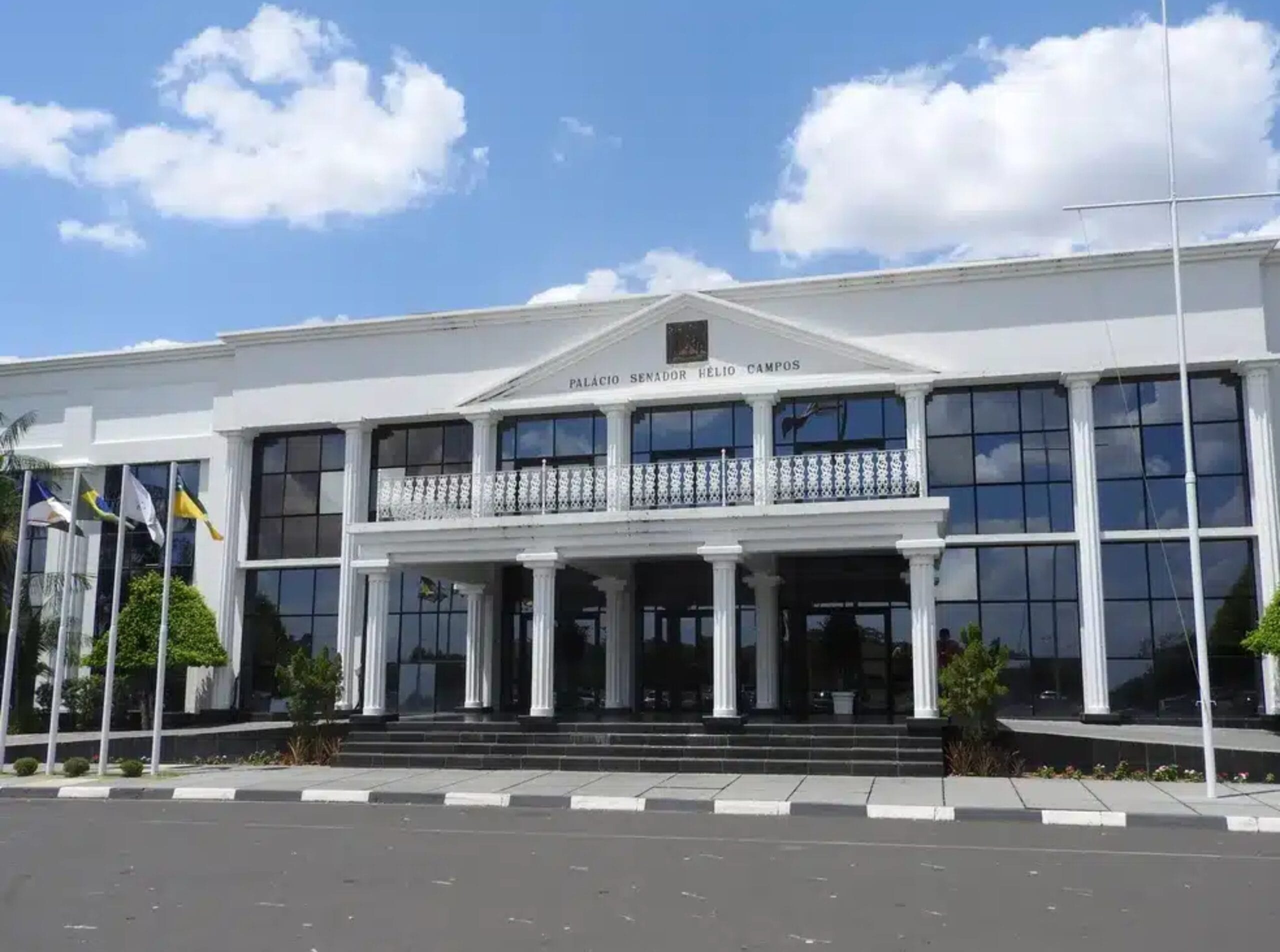 Governo de Roraima Estrutura Grupo para Revisão de Verbas Remuneratórias Após Decisão do STF