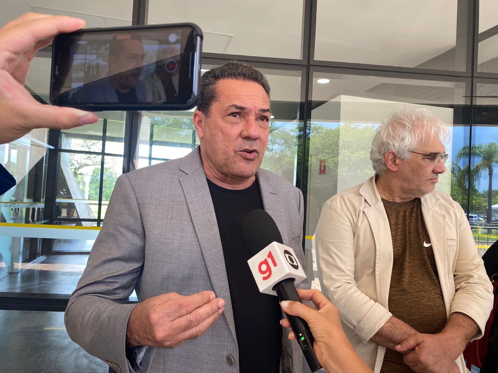 Vanderlei Luxemburgo Recebe Alta de Hospital em Palmas Após Tratamento