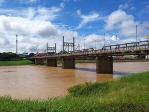 Nível do Rio Acre em Rio Branco se Mantém Acima da Cota de Atenção