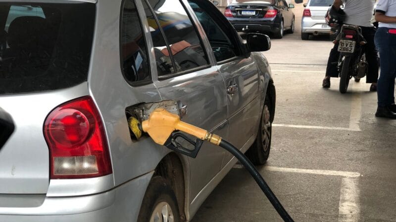 Aumento nos preços da gasolina gera descontentamento no Acre