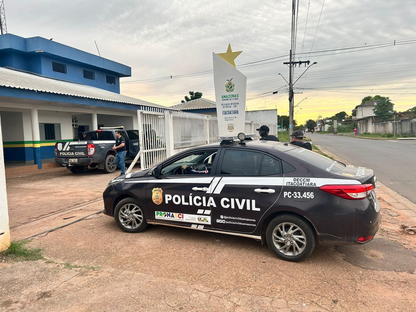 Homem de 69 anos é preso por suspeita de estuprar criança em praça pública em Itacoatiara