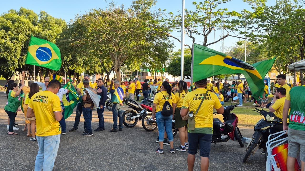 Ato ‘Acorda Brasil’ Reúne Manifestantes em Boa Vista Contra Lula e STF