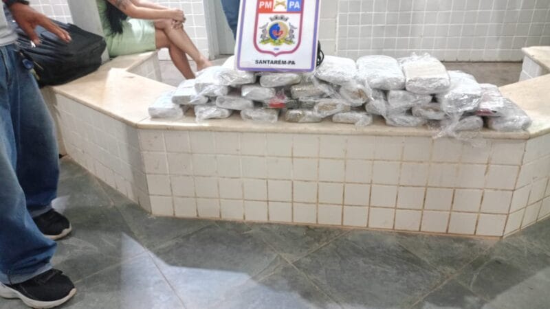 Duas Mulheres Presas em Santarém com 46 Tabletes de Drogas