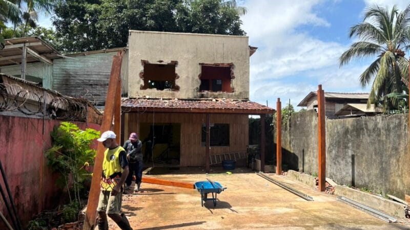 Demolição de Casas no Aturiá: Moradores Enfrentam Desafios Durante Processo de Remoção