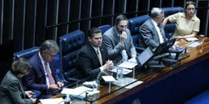Senado Aprova Reconhecimento de Estágio como Experiência Profissional