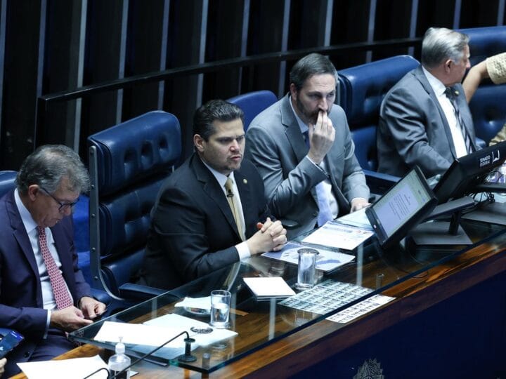 Senado Aprova Reconhecimento de Estágio como Experiência Profissional