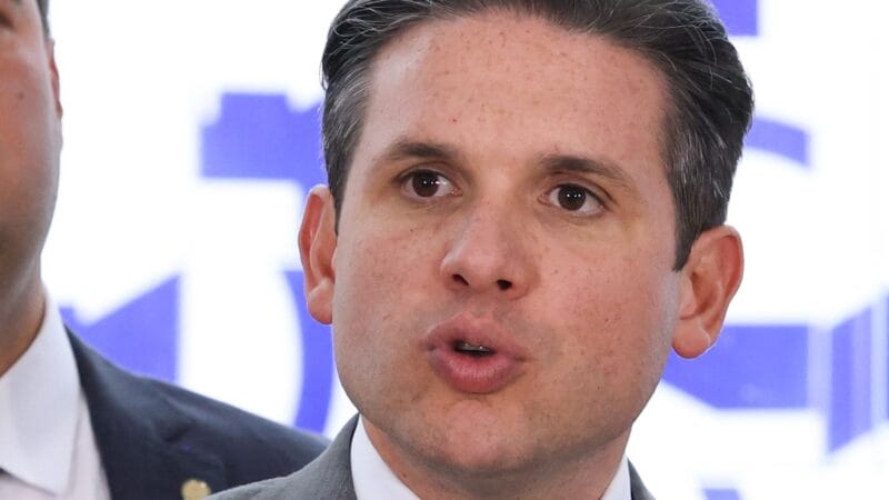 Debate sobre fim da escala 6×1 será conduzido por PEC, diz Hugo Motta