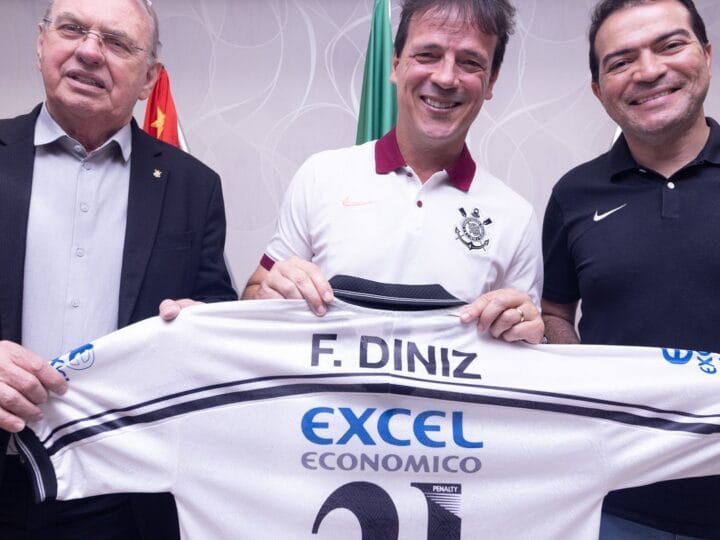 Fernando Diniz Assume o Comando do Corinthians com Novo Desafio pela Frente