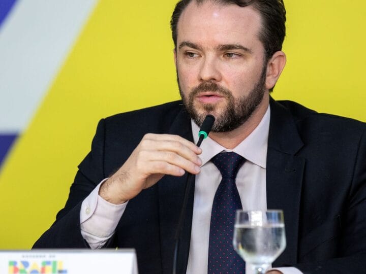 25 Estados Aceitam Subsídio ao Diesel Importado em Medida do Governo