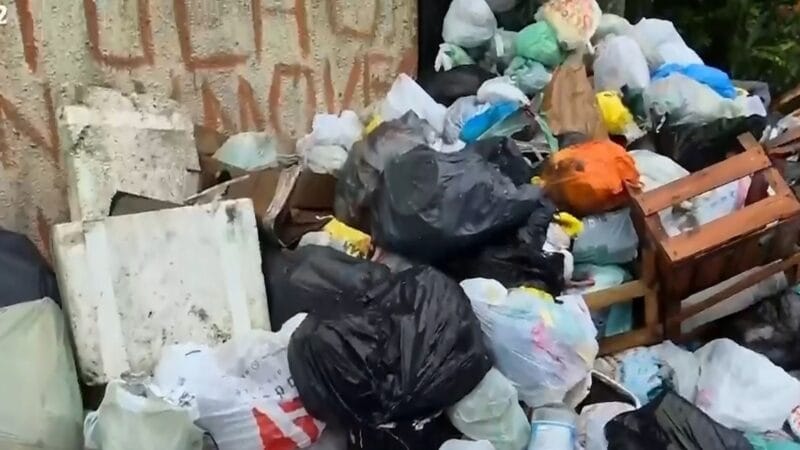 Moradores da Zona Sul de Macapá Enfrentam Acúmulo de Lixo nas Ruas