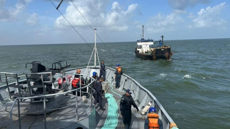 Marinha do Brasil Resgata Navio Mercante à Deriva no Amapá Após 20 Dias