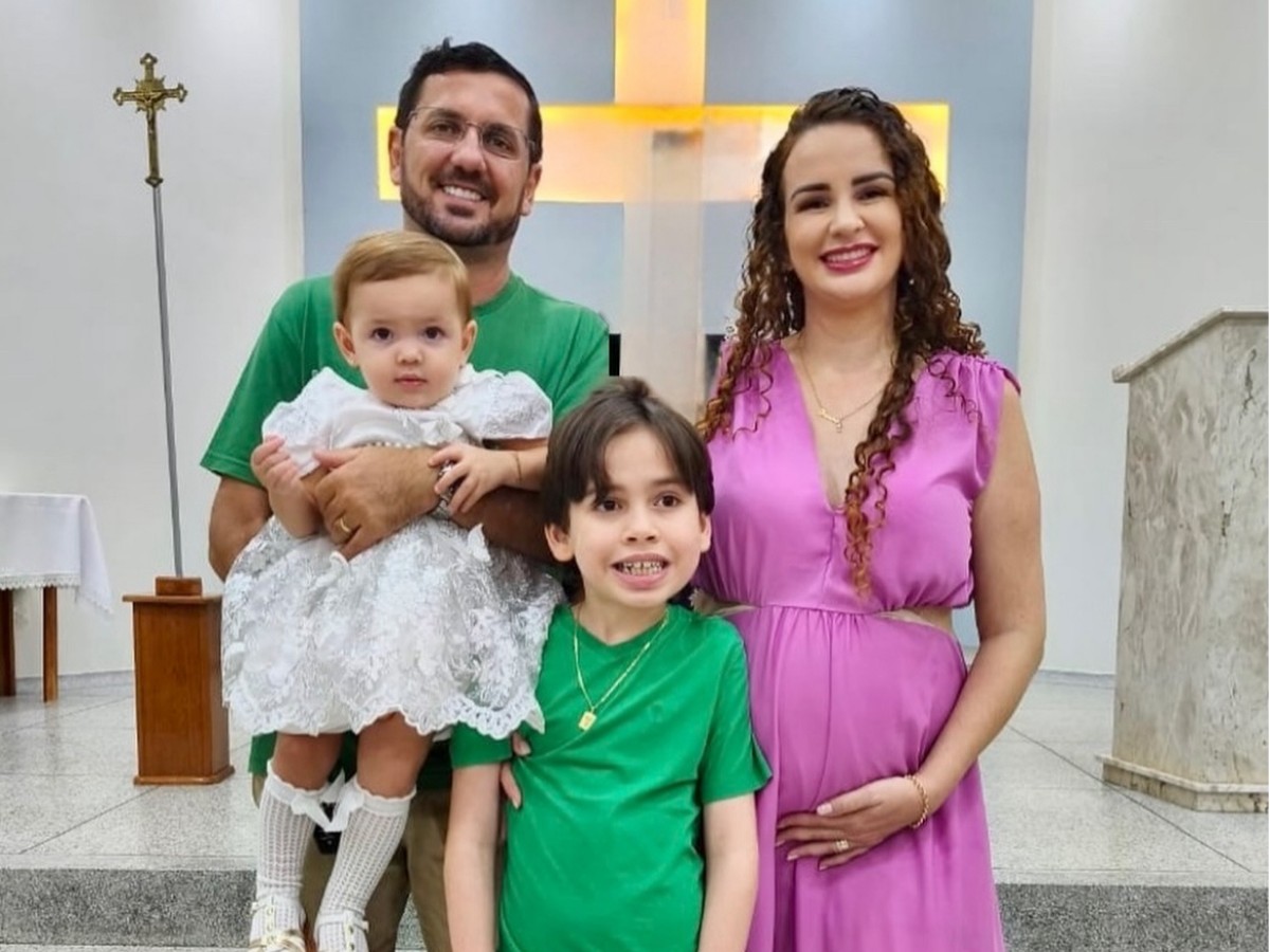 Parto Inusitado: Bebê Nasce Dentro de Carro em Rolim de Moura com Ajuda do Pai