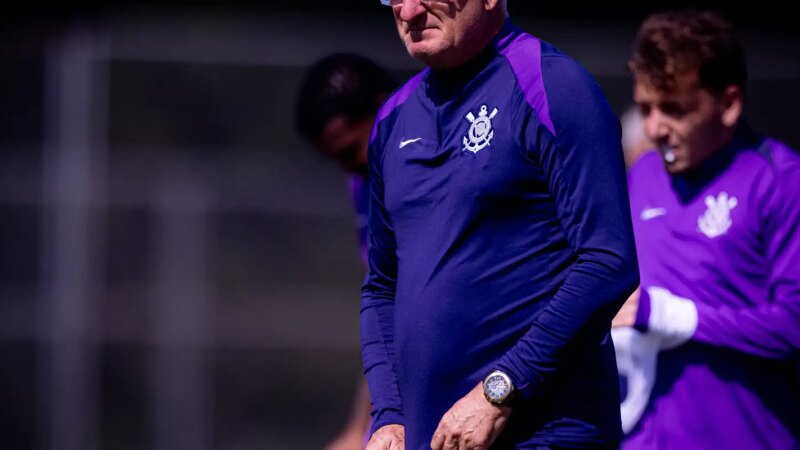 Corinthians se despede de Dorival Júnior após derrota para o Internacional