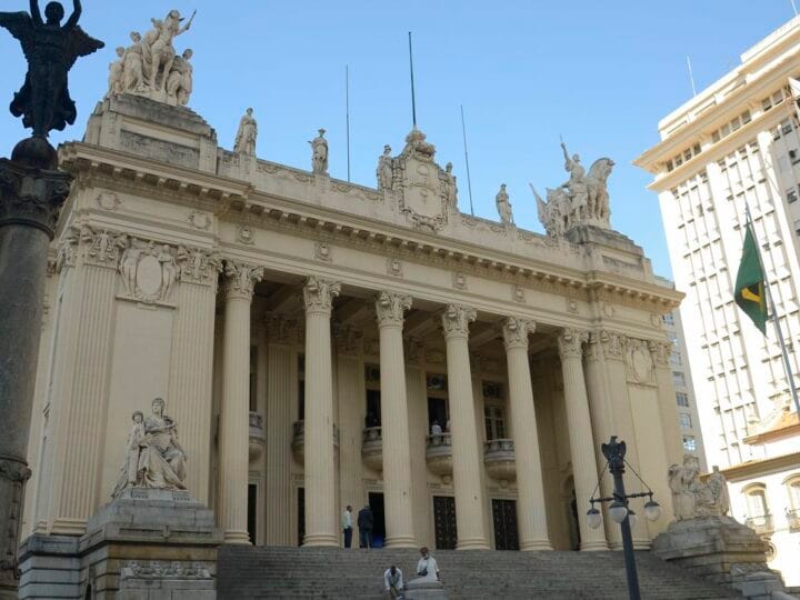 Justiça do Rio de Janeiro Mantém Eleição da Alerj e Rejeita Liminar