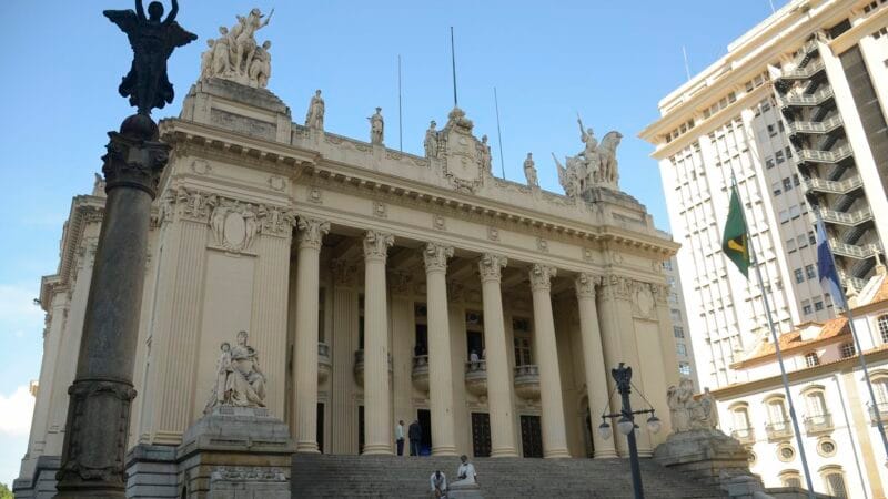 Justiça do Rio de Janeiro Mantém Eleição da Alerj e Rejeita Liminar