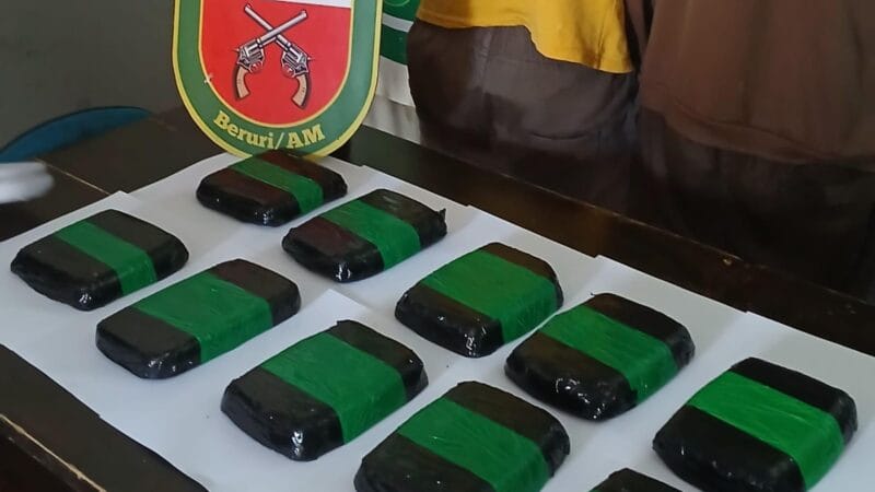 Dois Homens São Detidos com 10 kg de Oxi em Embarcação no Amazonas