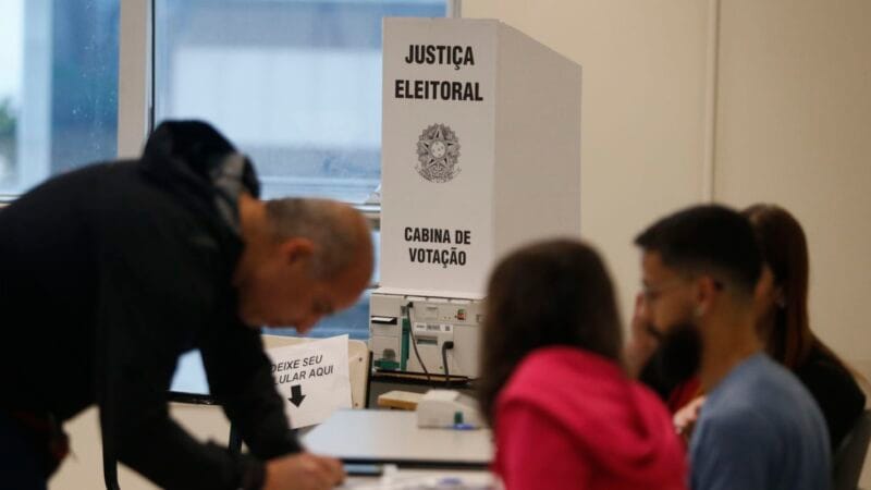 Crescimento do Eleitorado Sênior: Geração Prateada Atinge 74% de Expansão em 16 Anos