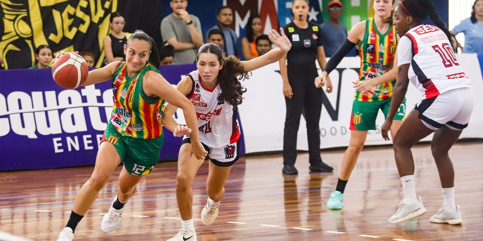 Sampaio Basquete Supera Sesi Araraquara em Clássico da Liga de Basquete Feminino