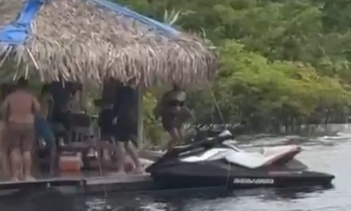 Tragédia em Casa Flutuante: Jovem Morre Após Acidente no Amazonas