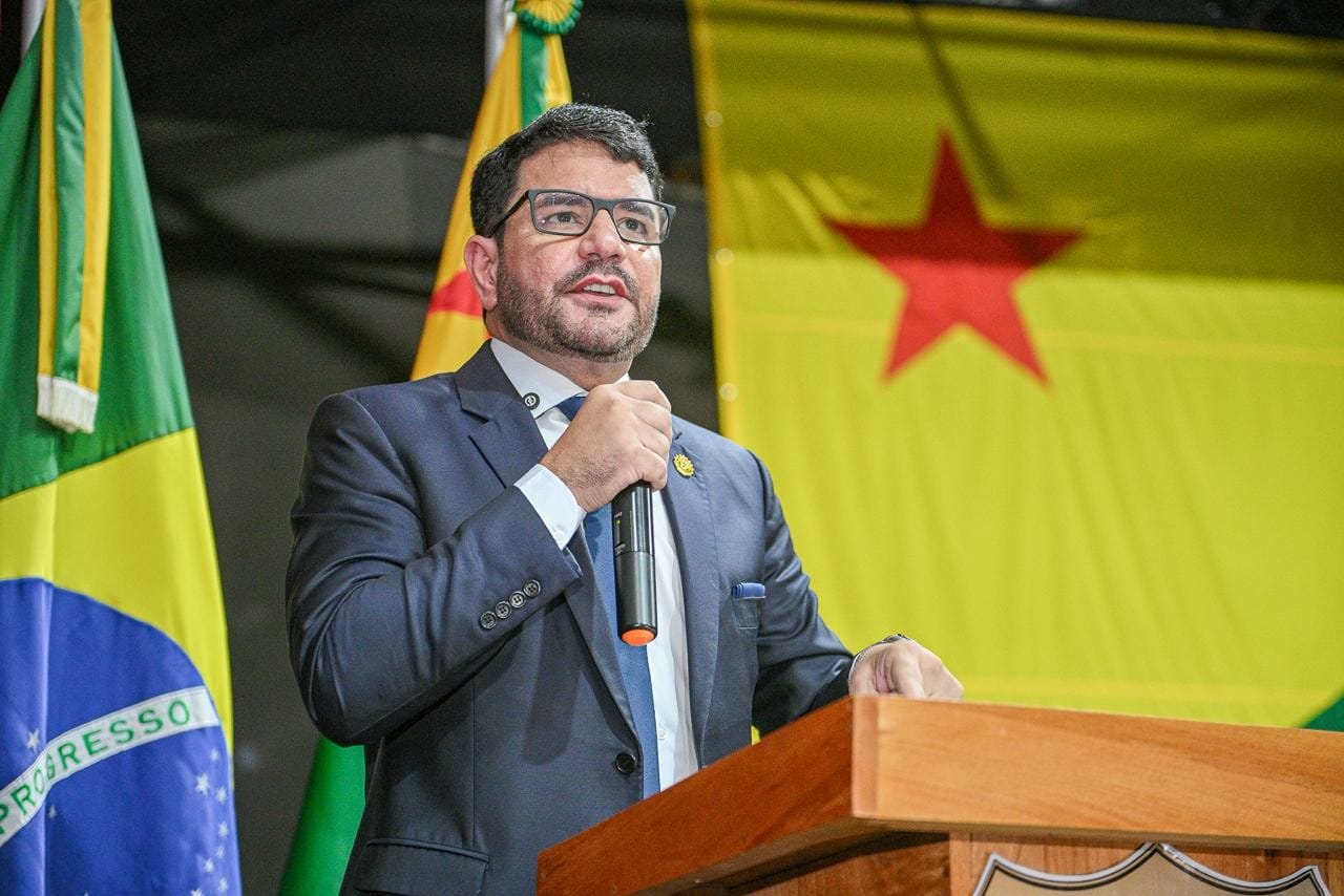 Julgamento do ex-governador Gladson Camelí é adiado novamente pelo STJ