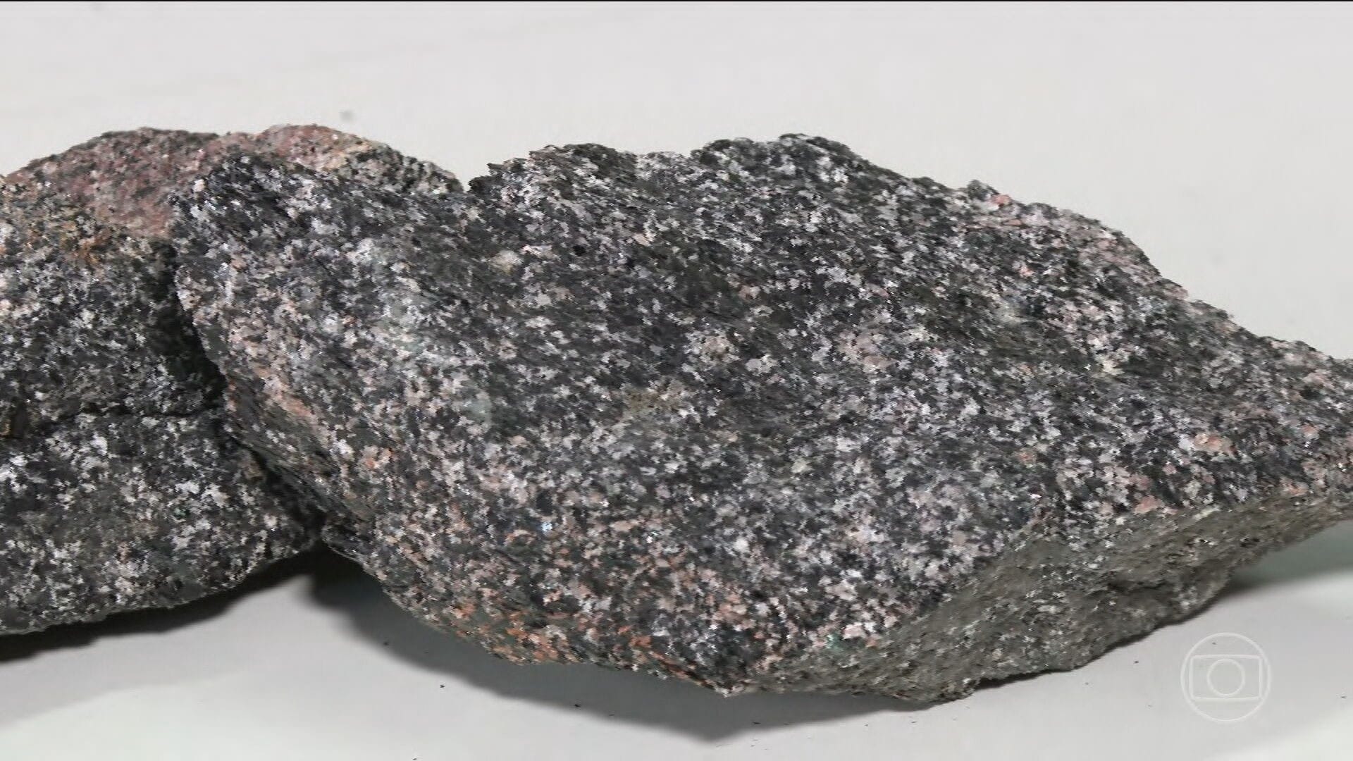 Invasão a Mineradora em RO Resulta no Roubo de Caminhão com 300 kg de Cassiterita