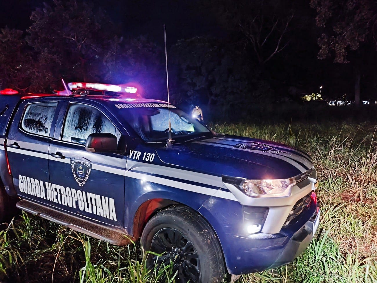 Homem é encontrado morto em matagal em Palmas com sinais de agressão